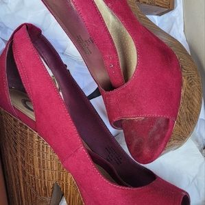 guess heels